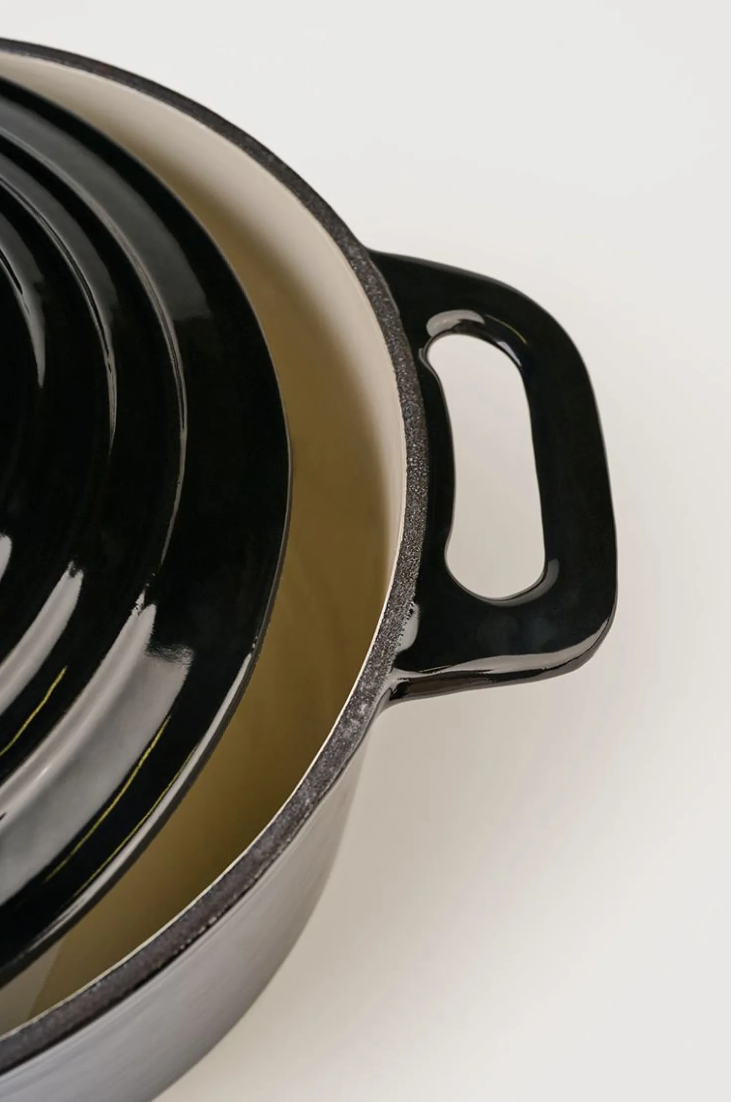 Gjutjärnsgryta rund svart - 4300ml