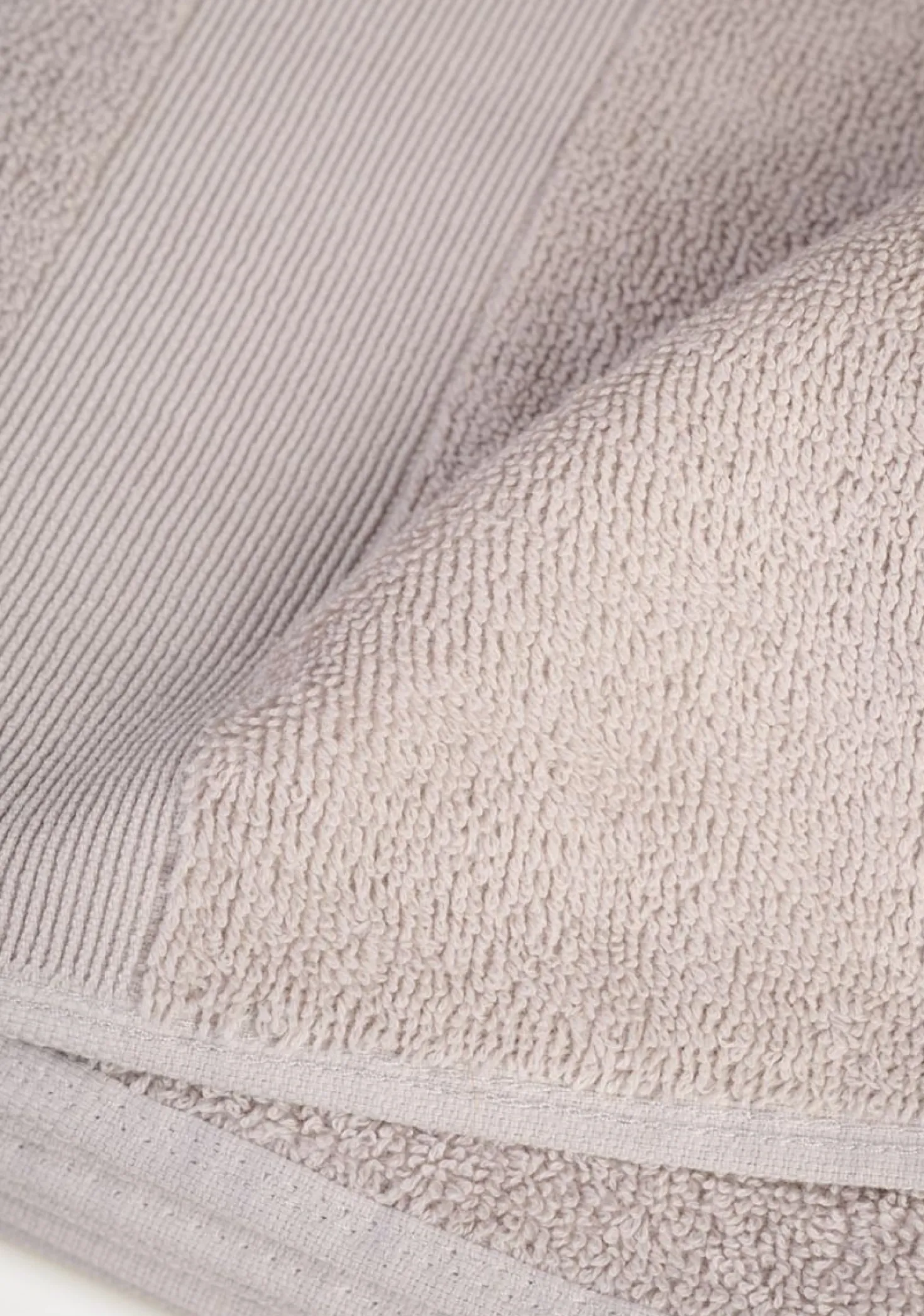 Handduk ljusgrå - 70x140 cm