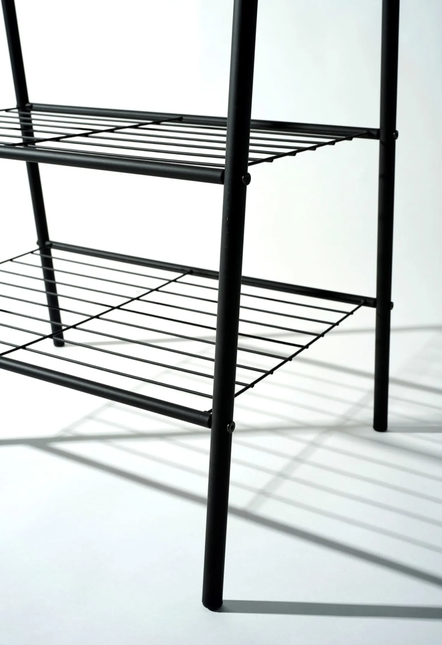 Klädhängare svart - 60x45x152 cm