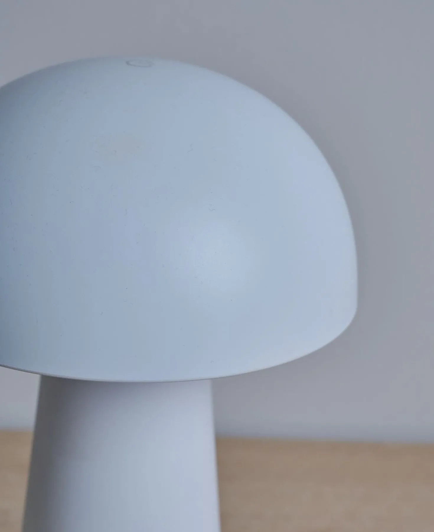 Led bordlampa vit - 21,5 cm ø13,7