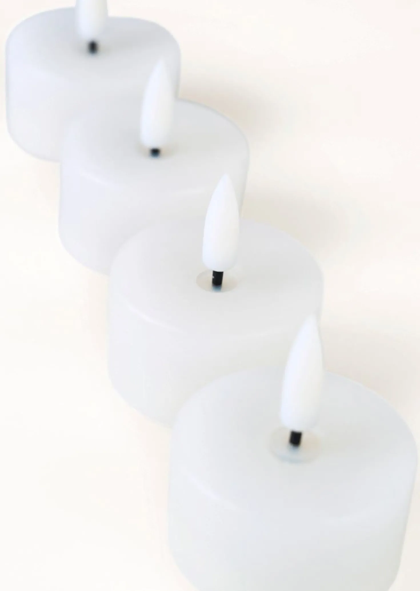 Led-värmeljus vit - 4,5x4,5x5,5 cm