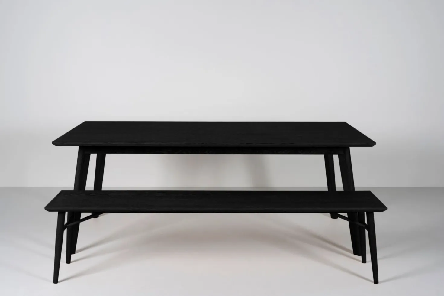 Matbord svart - 100x200x75 cm