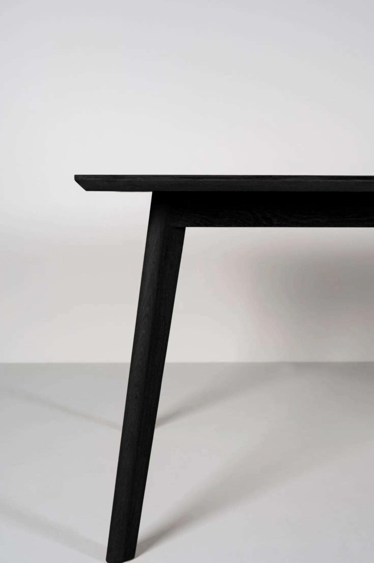 Matbord svart - 100x200x75 cm