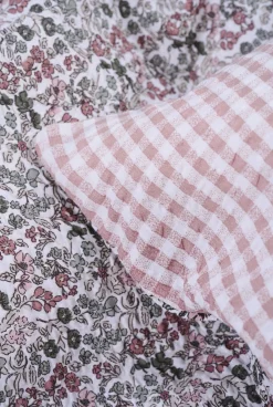 Påslakanset i bäckebölja multi/rosa - 150x210 cm