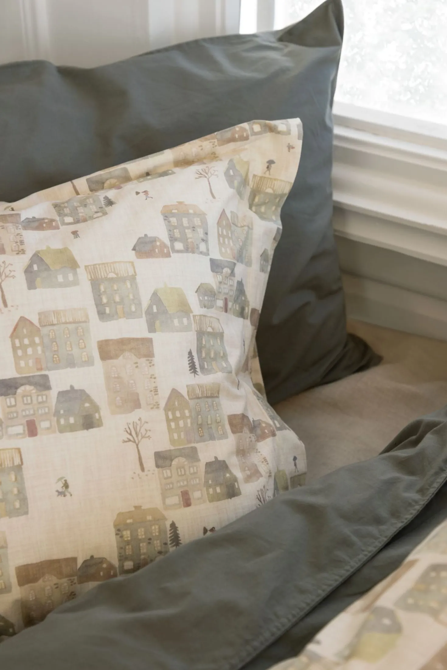 Påslakanset i percale multi - 150x210 cm