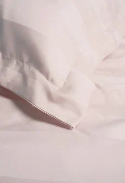 Påslakanset i satin puderrosa - 150x210 cm