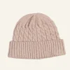 Stickad hatt sand - 24x22 cm