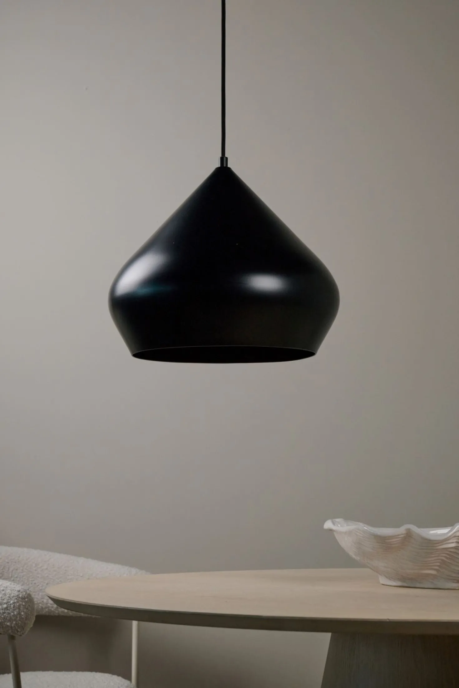 Taklampa svart - 29,5 cm ø34