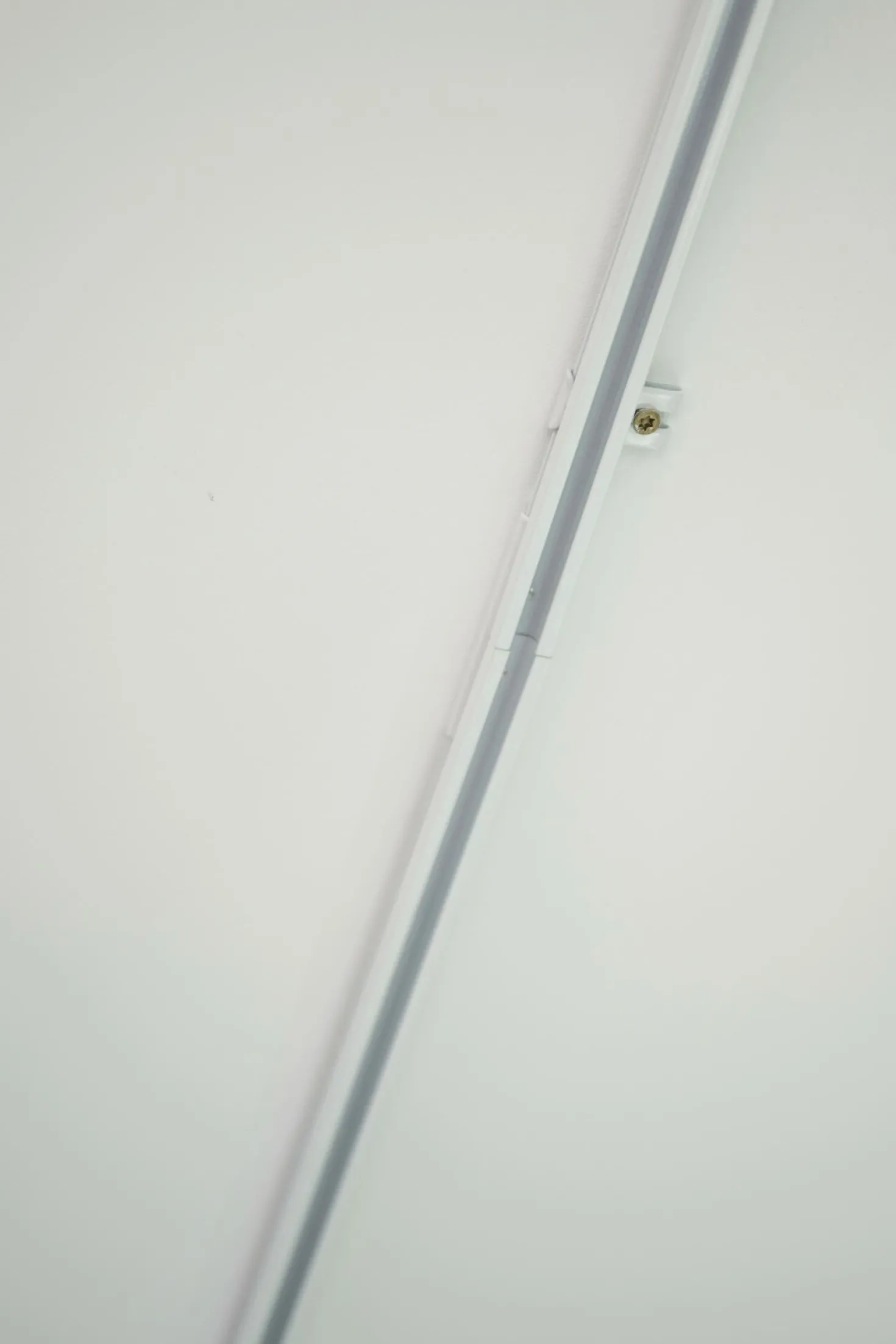 U-skena vit - 250 cm